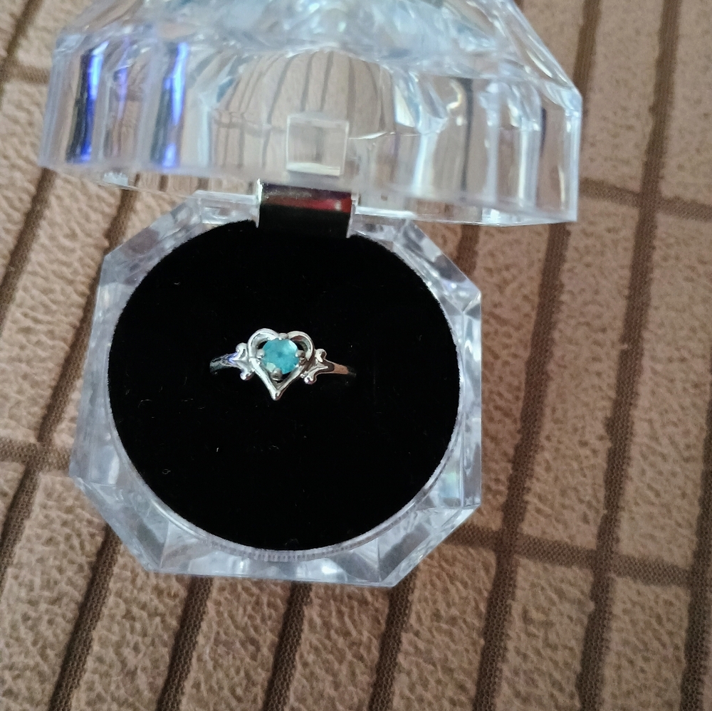 Sterling silver blue topaz ring